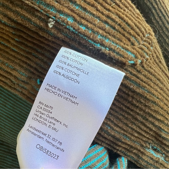 Urban Outfitters Corduroy Button Up - Picture 6 of 8